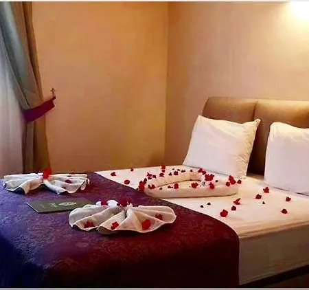 Taş Otel Akbük