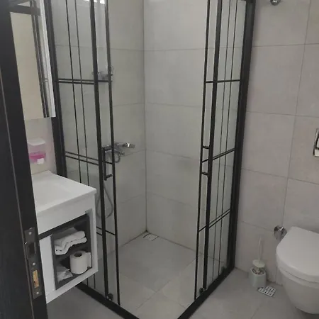 Taş Otel 2*