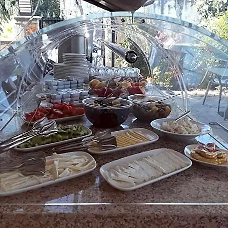 Taş 2*