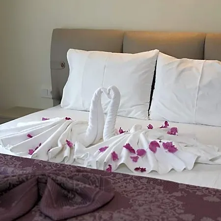 Taş Otel Akbük